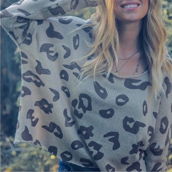 Wooden Ships Leopard Cheetah Print Sweater Mohair Wool Gray - Picture 11 of 11